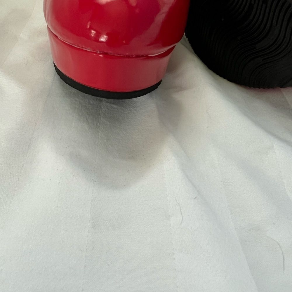 PATENT leather platform high heel pumps in red glam Streetwear NWOT - Picture 6 of 6